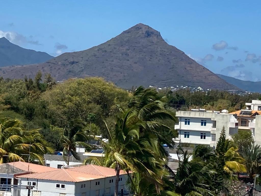 Splendide Penthouse Vue Mer A 5 Mn A Pied De La Plage Flic en Flac Exterior foto